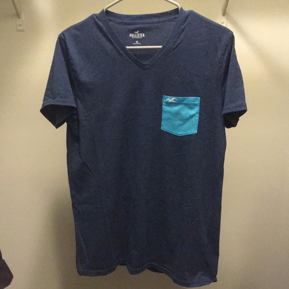 Hollister V-Neck
